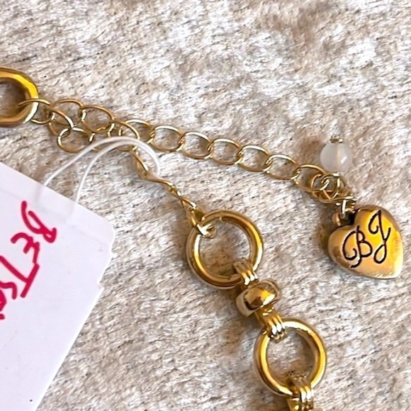 Brand New Betsey Johnson Gold Tone Strawberry Rhinestone Daisy Floral Necklace - Picture 12 of 16